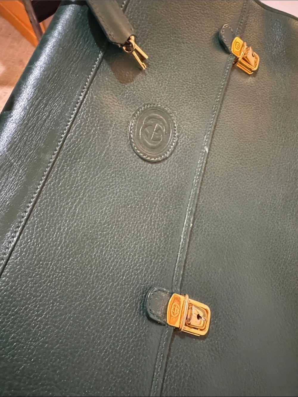 Vintage Gucci Green Leather Briefcase with Gold Hardware - Picture 4 of 6